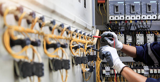 Professional Electrician technician working in Bridgeton, MO